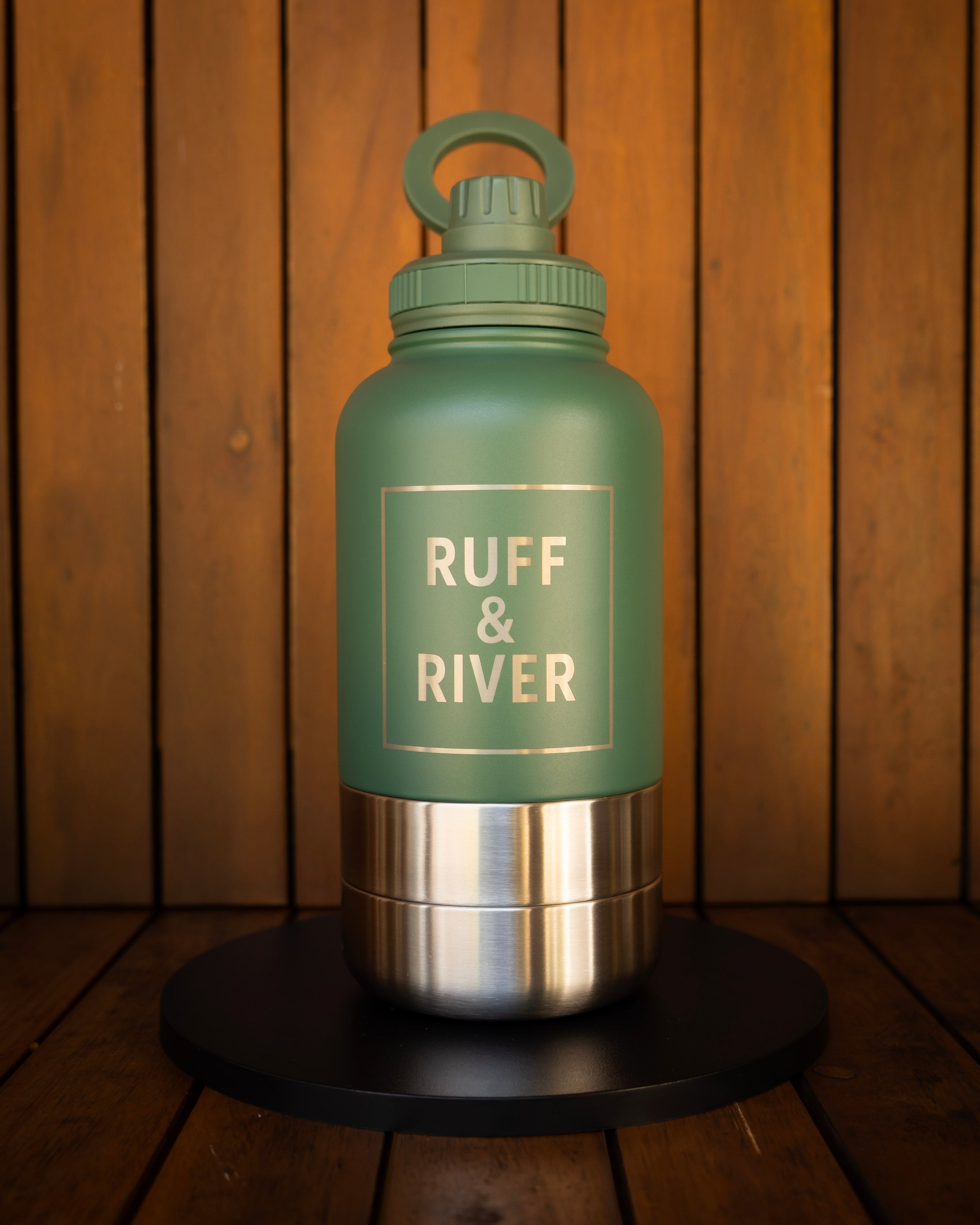 Evergreen Escape™ – Earth Green 4-in-1 Hydration Bottle