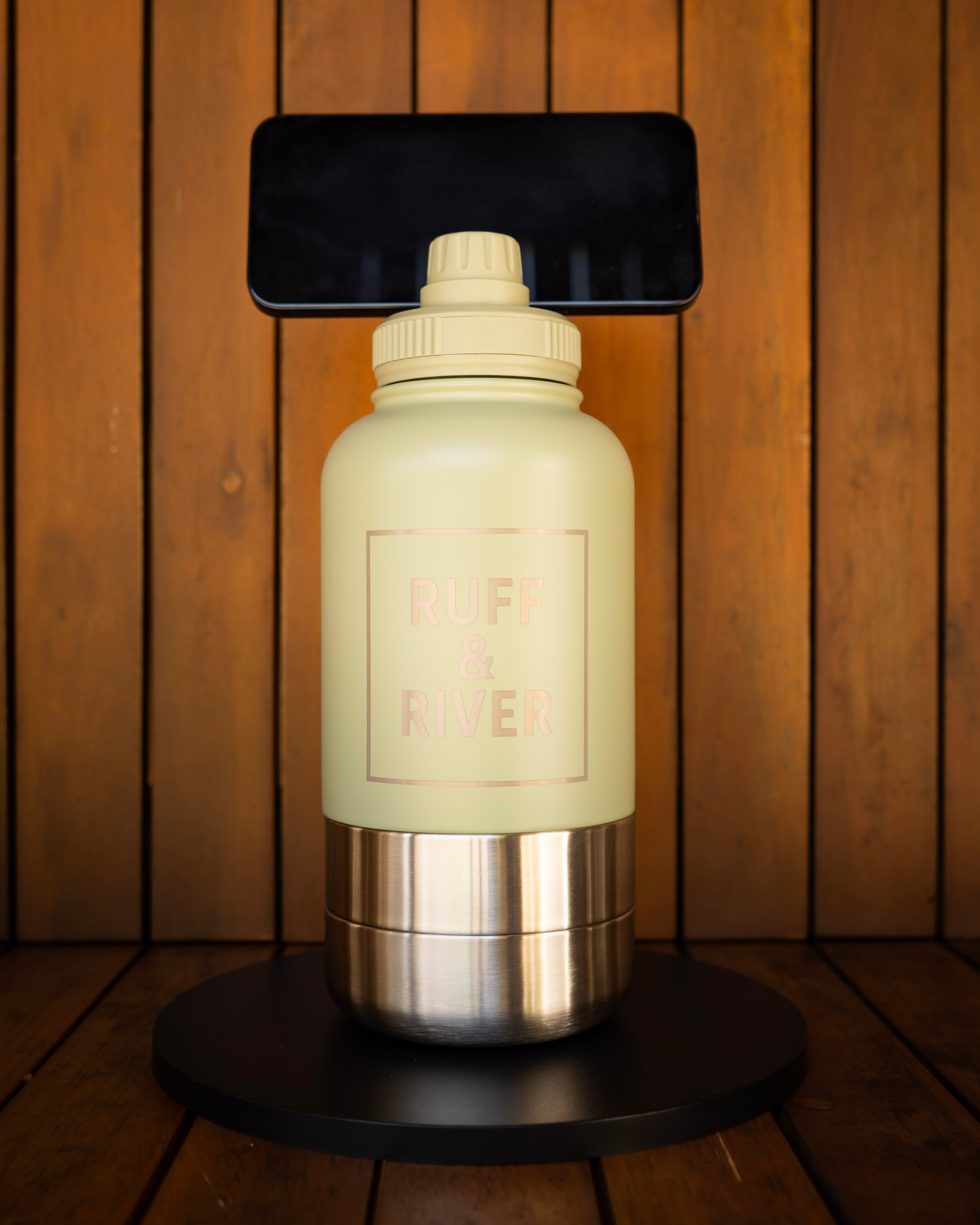 Sage Serenity™ – Olive Green 4-in-1 Hydration Bottle